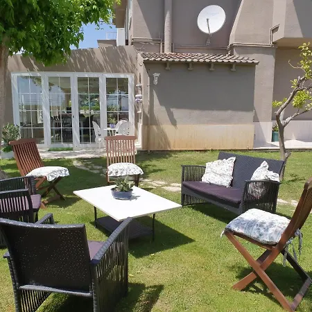 Catalunya Casas Close To Salou And Just Steps From The Village! Villa Alcover
