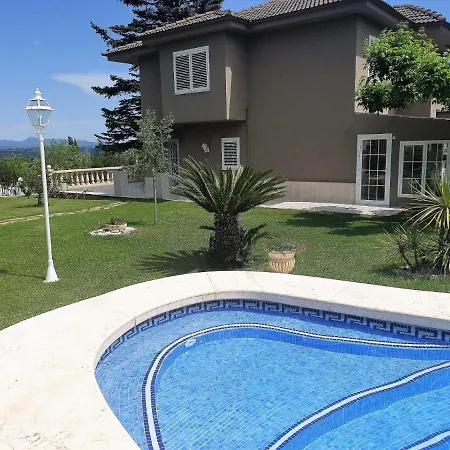 Catalunya Casas Close To Salou And Just Steps From The Village! *
