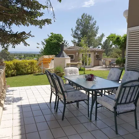 Catalunya Casas Close To Salou And Just Steps From The Village! Villa Alcover